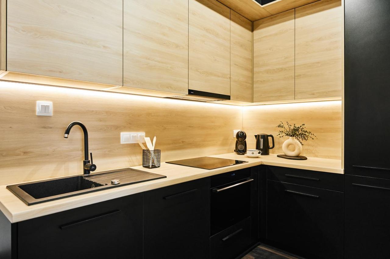 Main Station Art Apartment Краків Екстер'єр фото